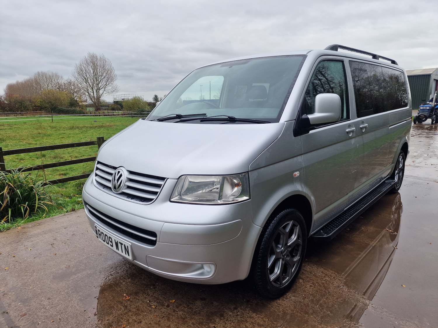 Used Volkswagen Transporter Shuttle 2009 for sale - 76565129: Photo 3