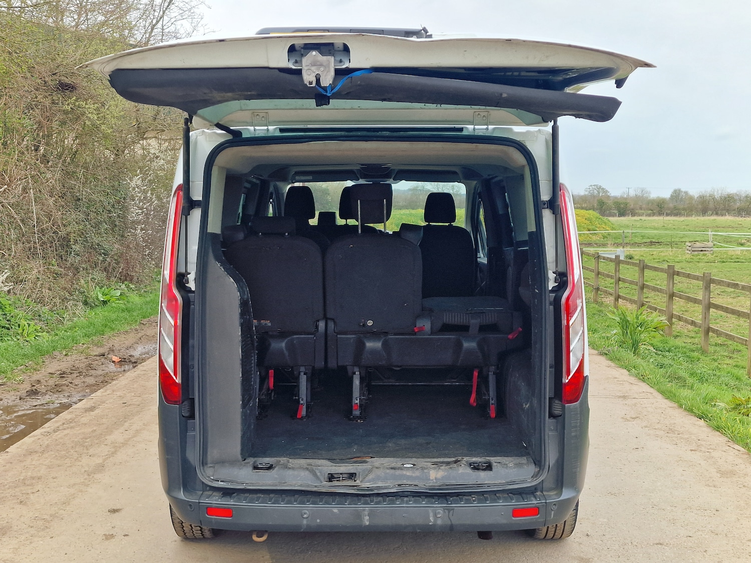 Used Ford Tourneo Custom 2015 for sale - 77988899: Photo 12