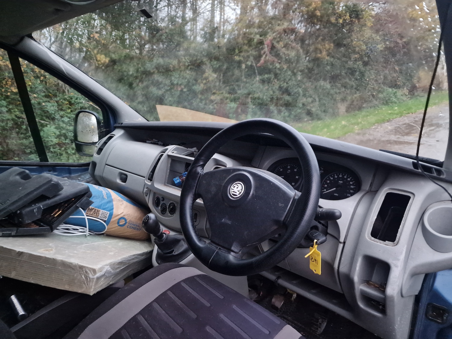 Used Vauxhall Vivaro 2004 for sale - 76470629: Photo 12