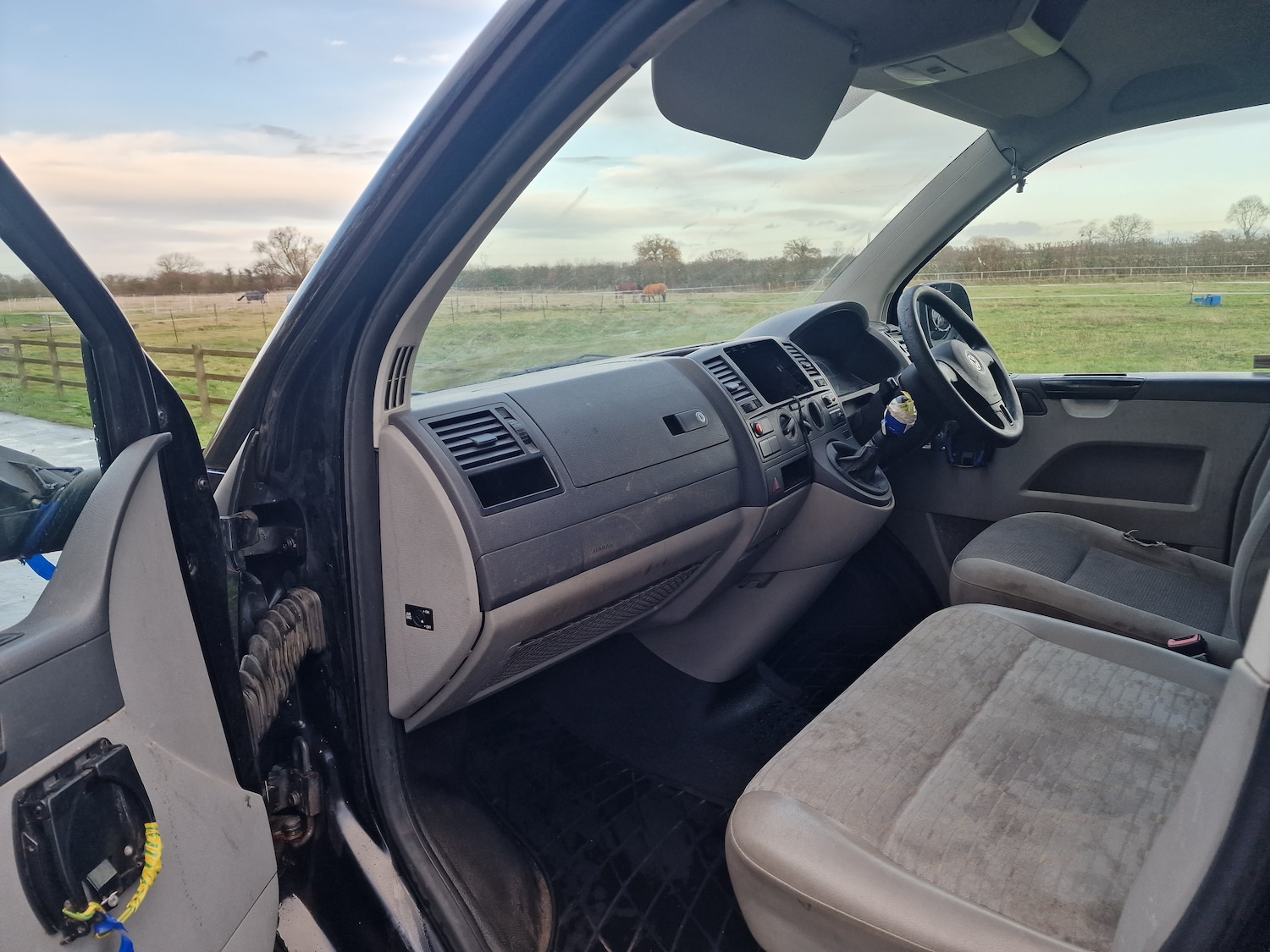 Used Volkswagen Transporter 2010 for sale - 76919879: Photo 10