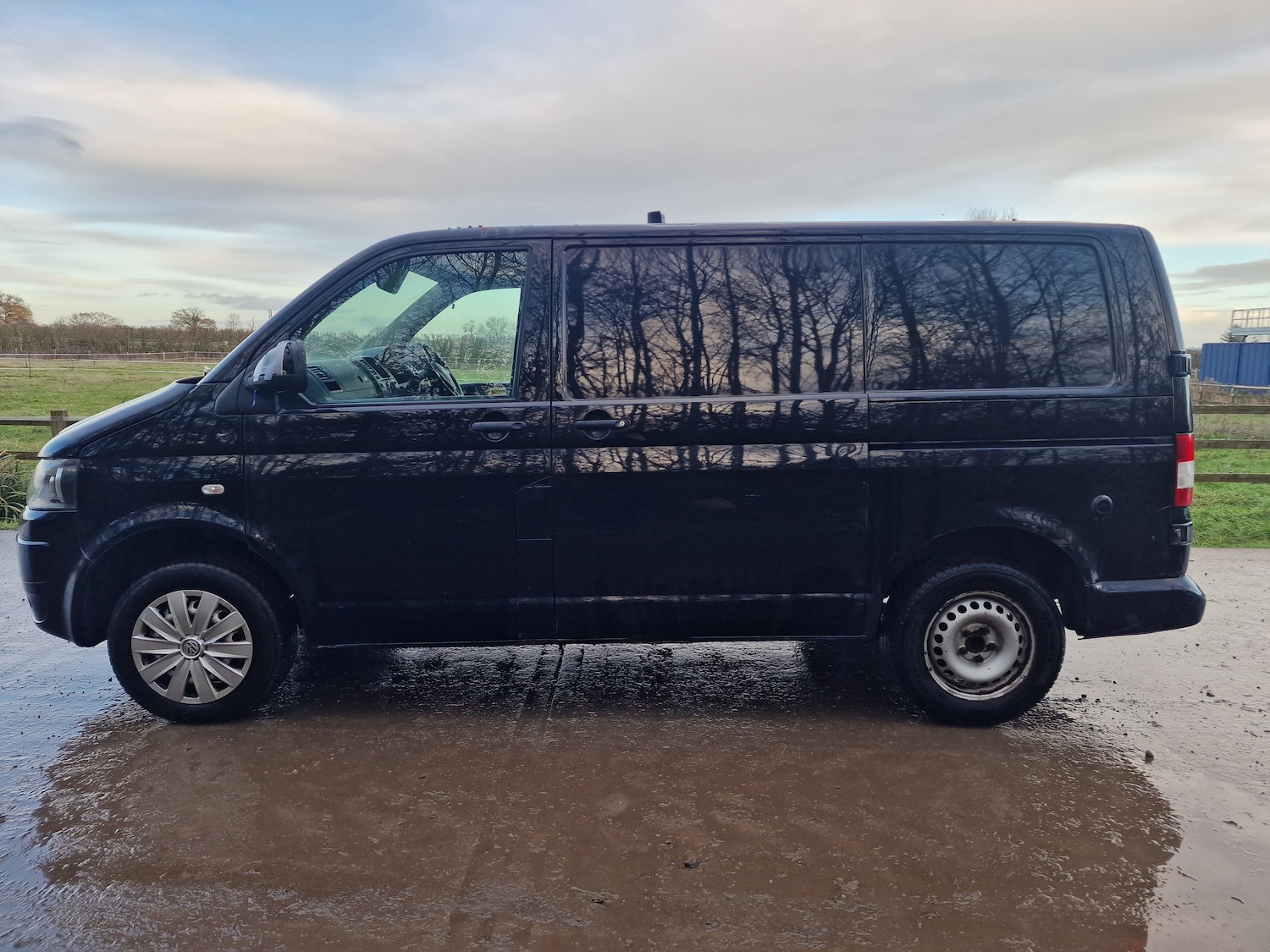 Used Volkswagen Transporter 2010 for sale - 76919879: Photo 8