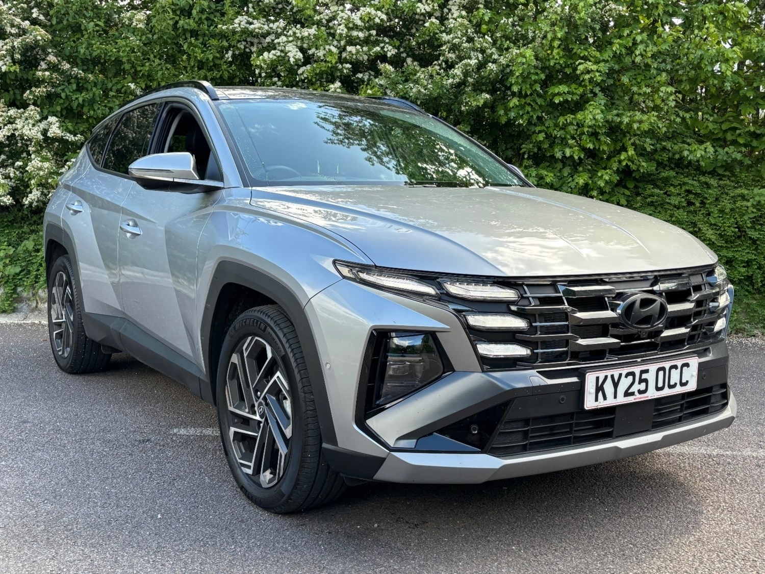 2025 Hyundai TUCSON 1.6T Hybrid Ultimate 5dr Auto Estate Hybrid Automatic - Picture 1 of 24