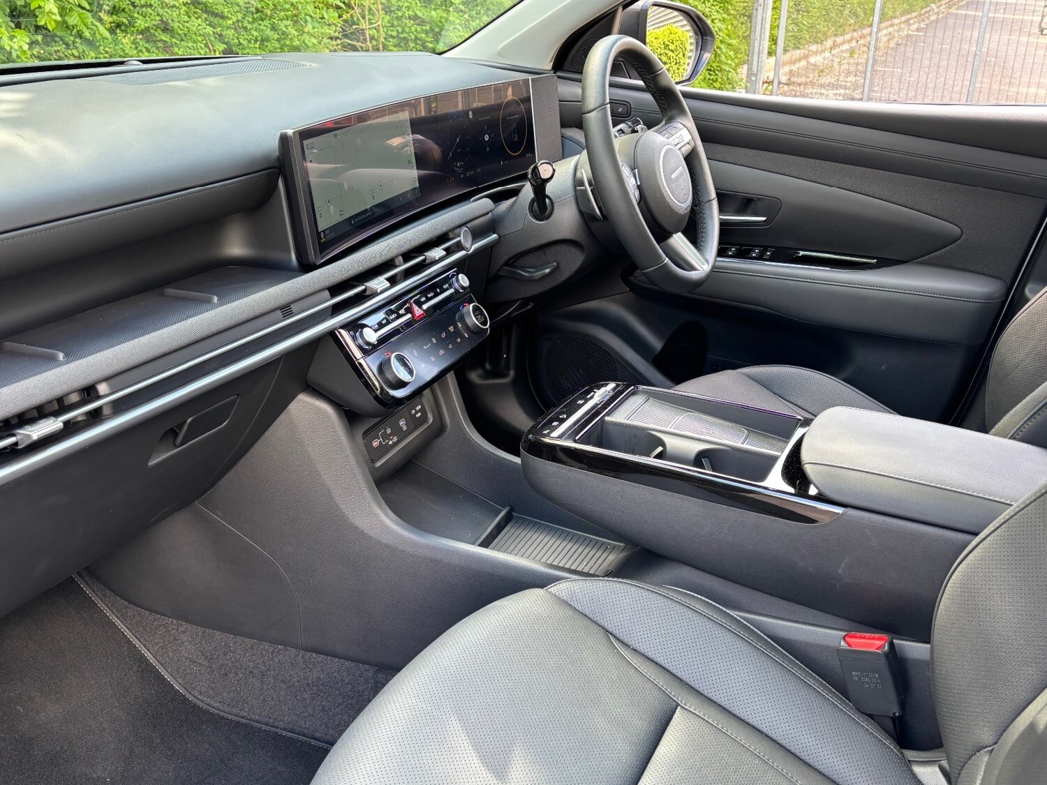 2025 Hyundai TUCSON 1.6T Hybrid Ultimate 5dr Auto Estate Hybrid Automatic - Picture 12 of 24