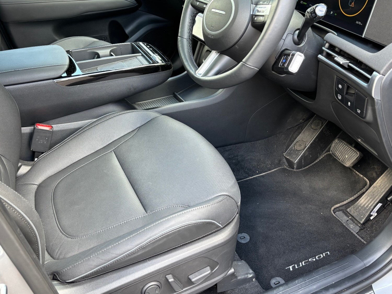 2025 Hyundai TUCSON 1.6T Hybrid Ultimate 5dr Auto Estate Hybrid Automatic - Picture 13 of 24