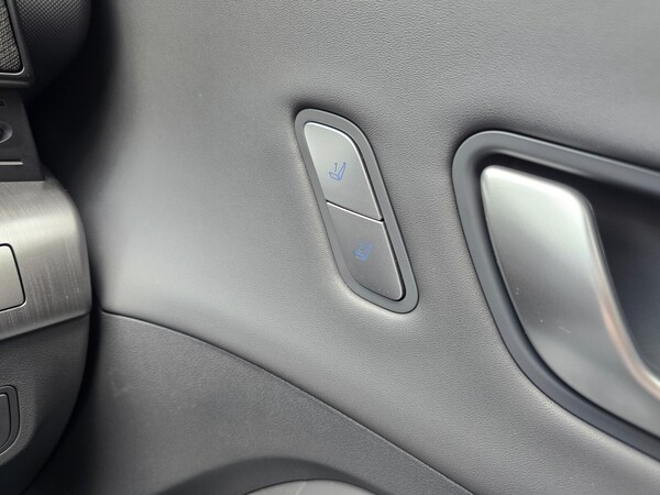 Used Hyundai KONA 2024 for sale - 75354787: Photo 32