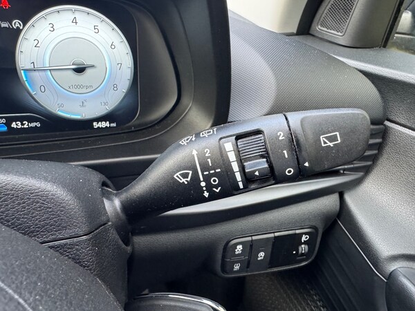 Used Hyundai i20 2024 for sale - 75354810: Photo 40