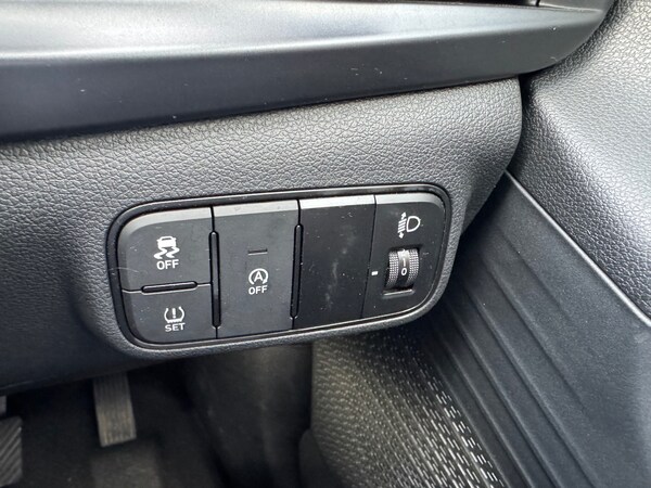 Used Hyundai i20 2024 for sale - 75354810: Photo 41