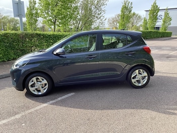 Used Hyundai i10 2023 for sale - 78172651: Photo