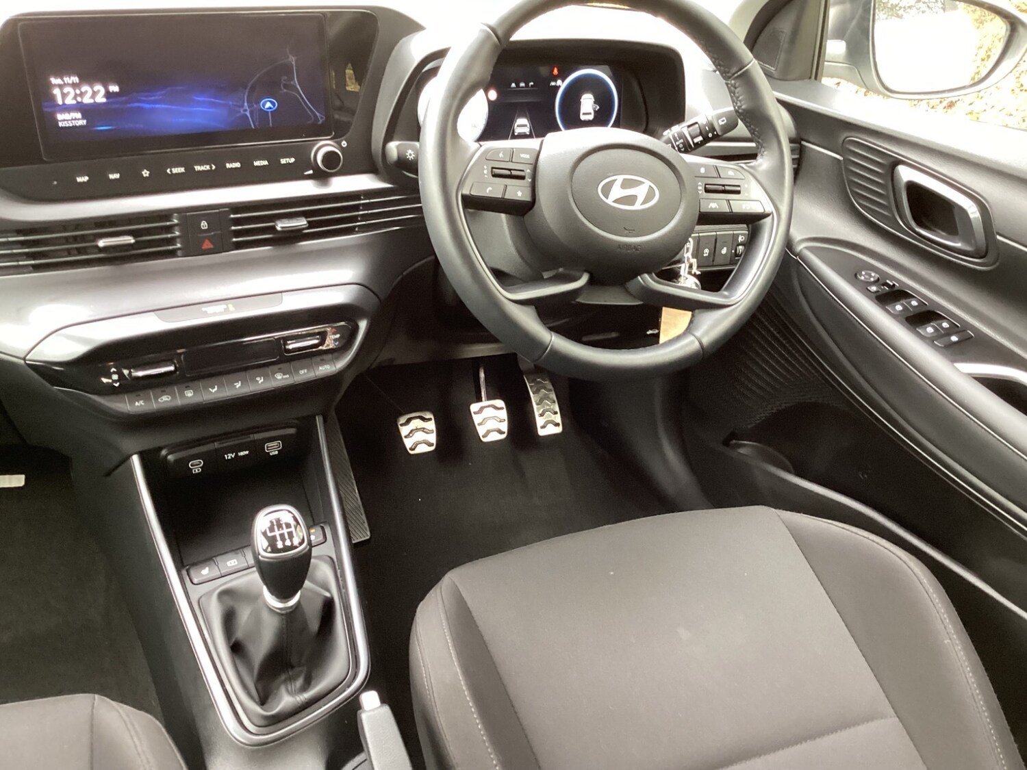 Used Hyundai BAYON 2024 for sale - 76372906: Photo 44