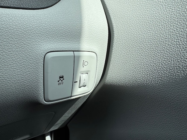 Used Hyundai i10 2024 for sale - 75354631: Photo 38