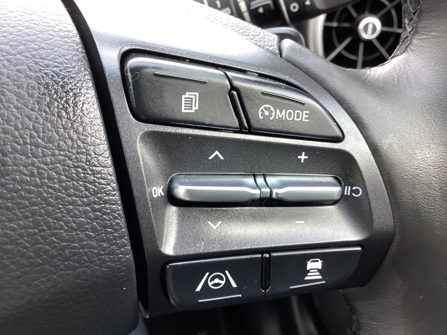 Used Hyundai KONA 2023 for sale - 76915108: Photo 34