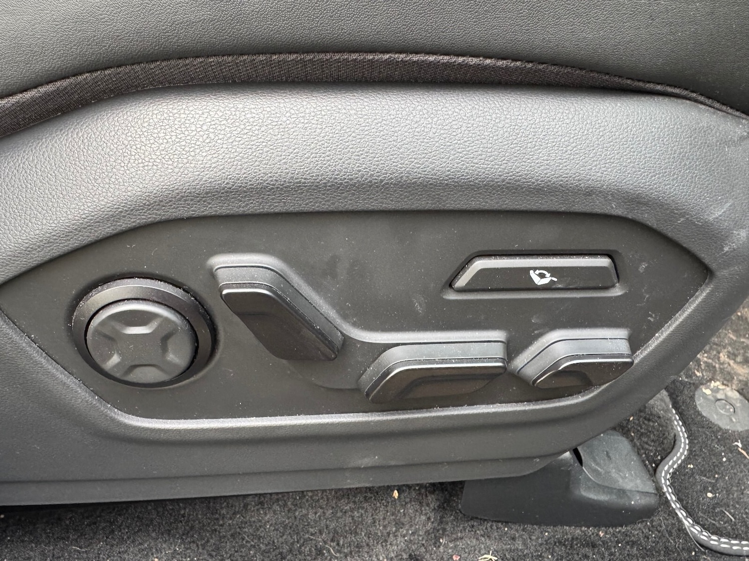 Used Hyundai Santa Fe 2025 for sale - 77099018: Photo 29