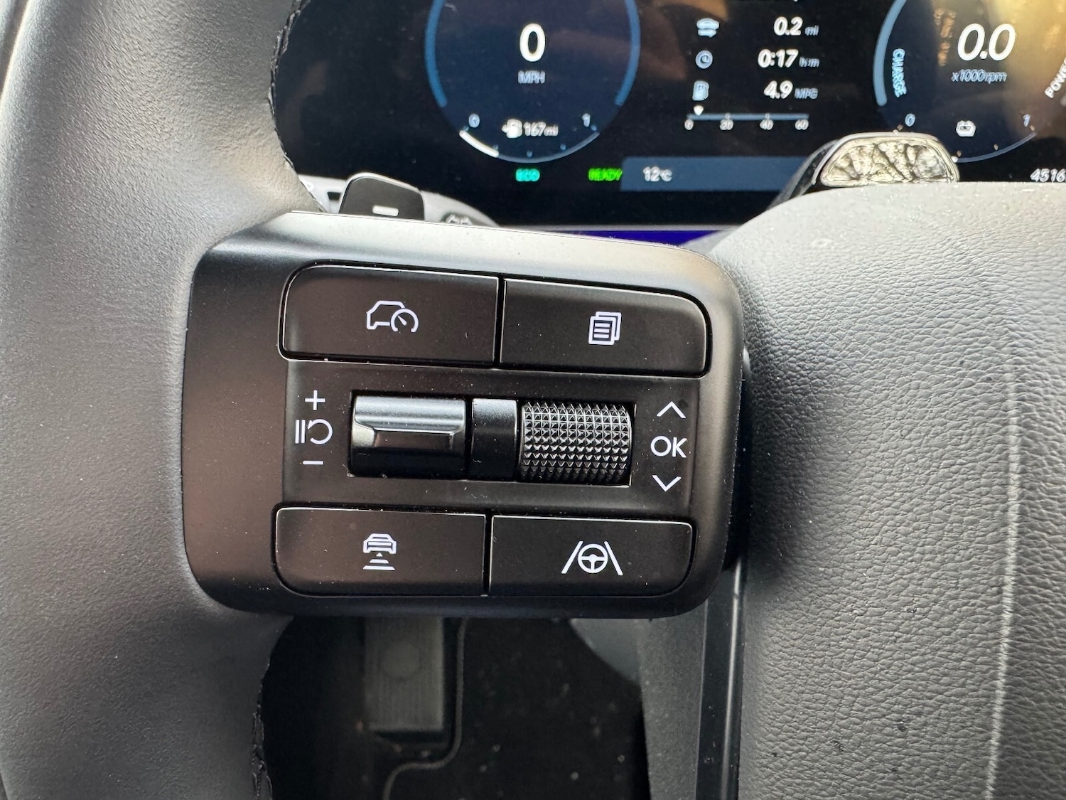 Used Hyundai Santa Fe 2025 for sale - 77099018: Photo 48