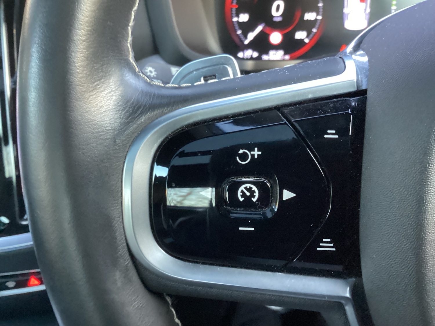 Used Volvo S60 2019 for sale - 76586999: Photo 43