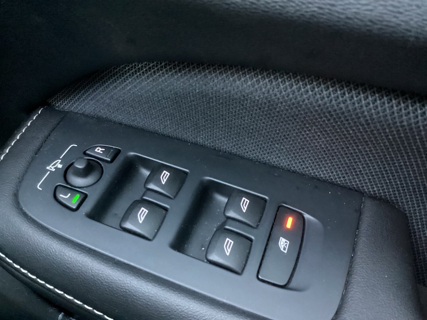 Used Volvo S60 2019 for sale - 76586999: Photo 45