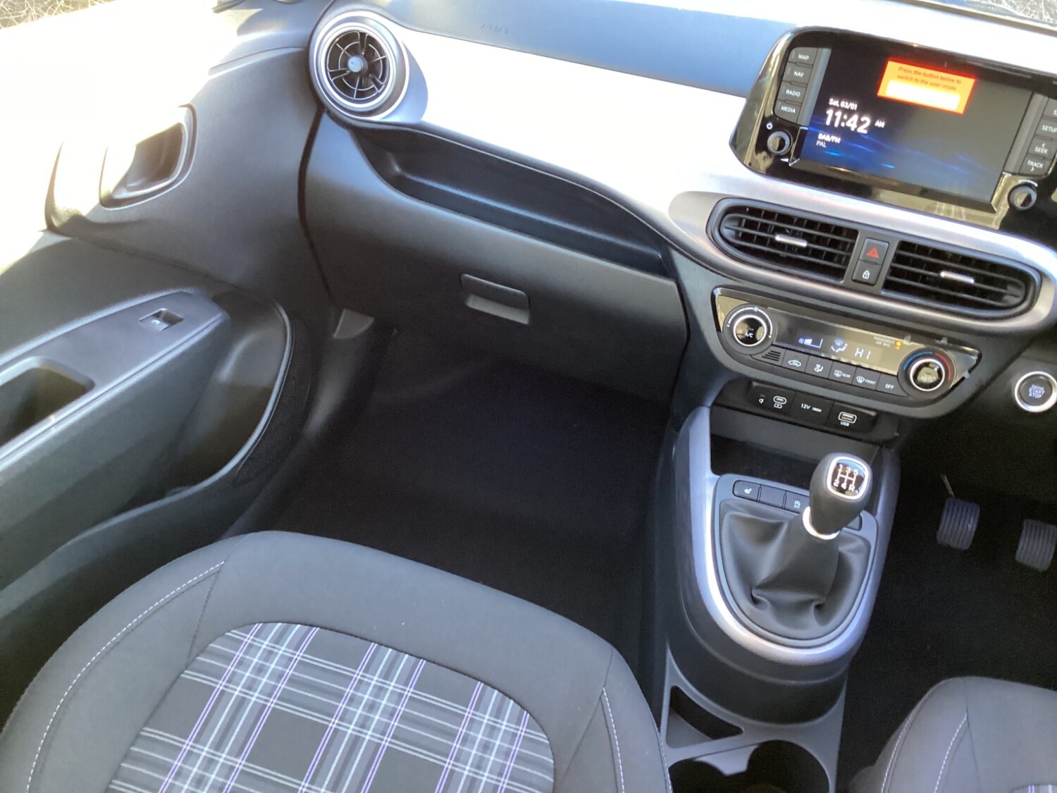 Used Hyundai i10 for sale - 77095256: Photo 35