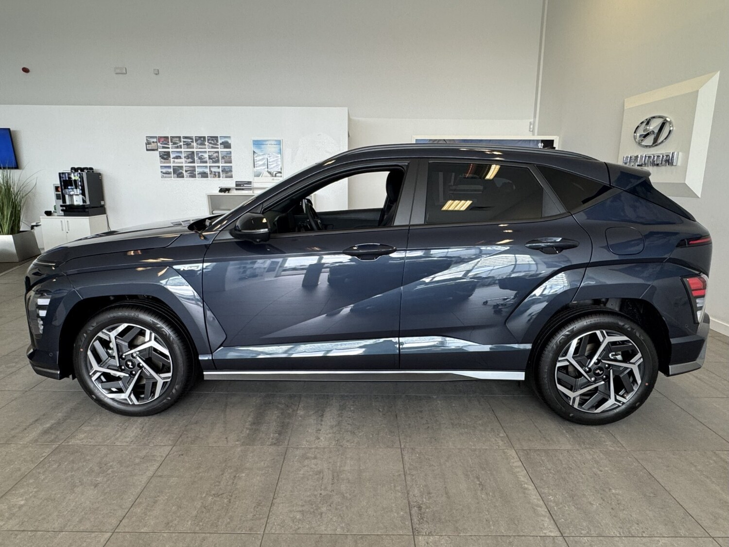 Used Hyundai KONA 2025 for sale - 77995025: Photo 5