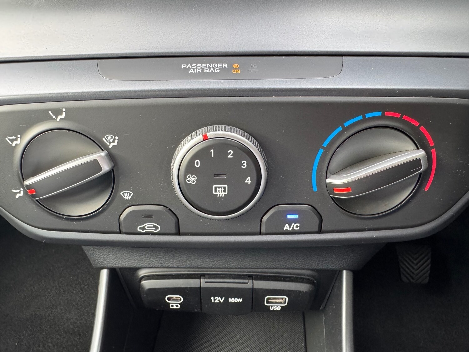 Used Hyundai i20 2024 for sale - 75354691: Photo 32