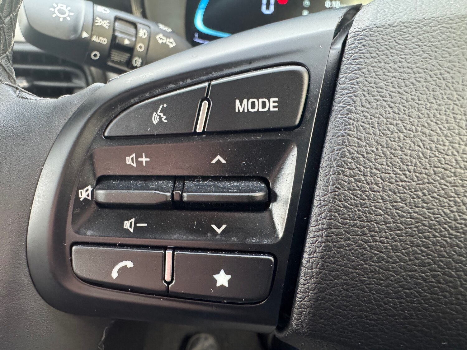 Used Hyundai i10 2024 for sale - 77031540: Photo 37