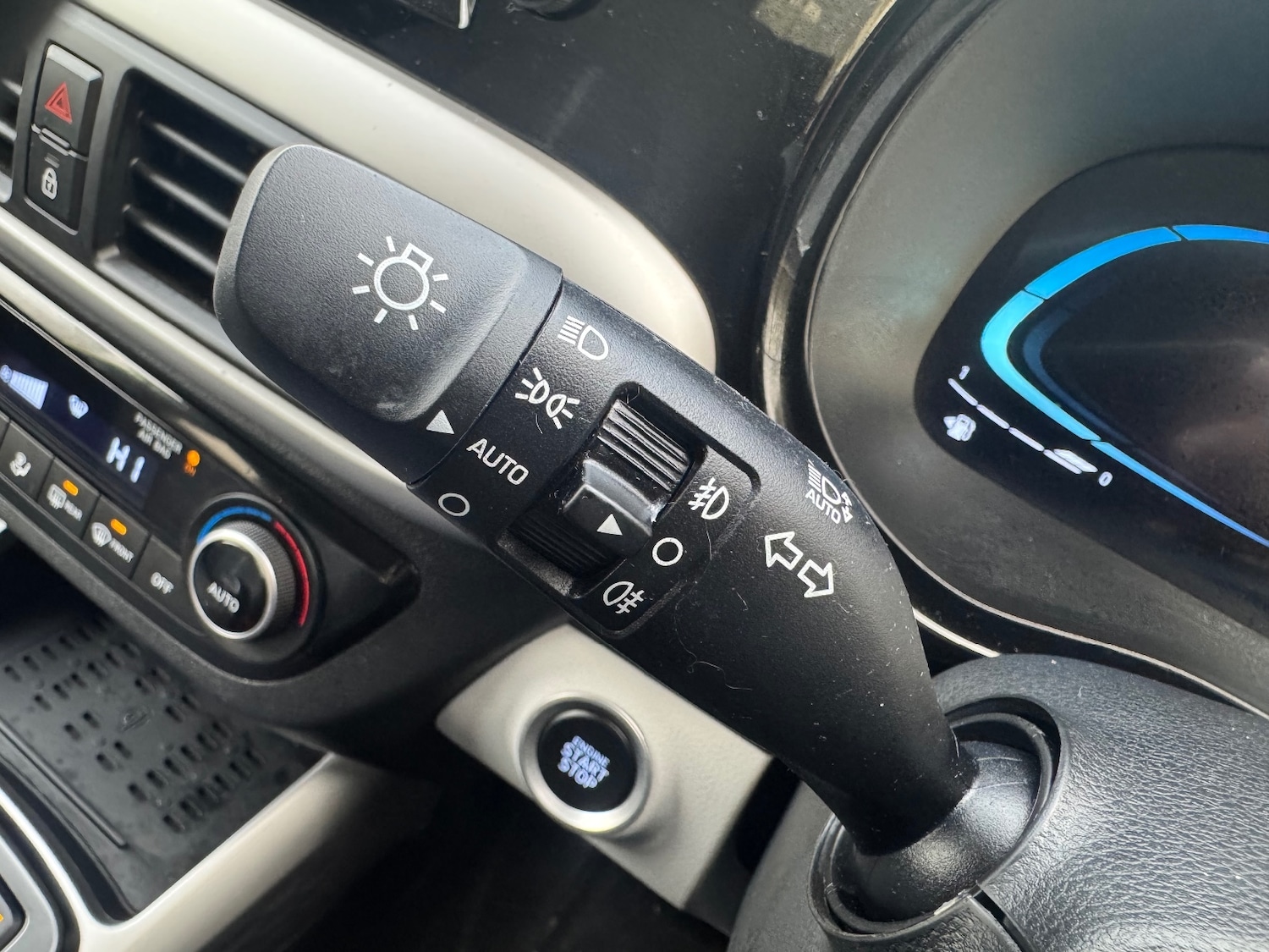 Used Hyundai i10 2024 for sale - 77031540: Photo 39