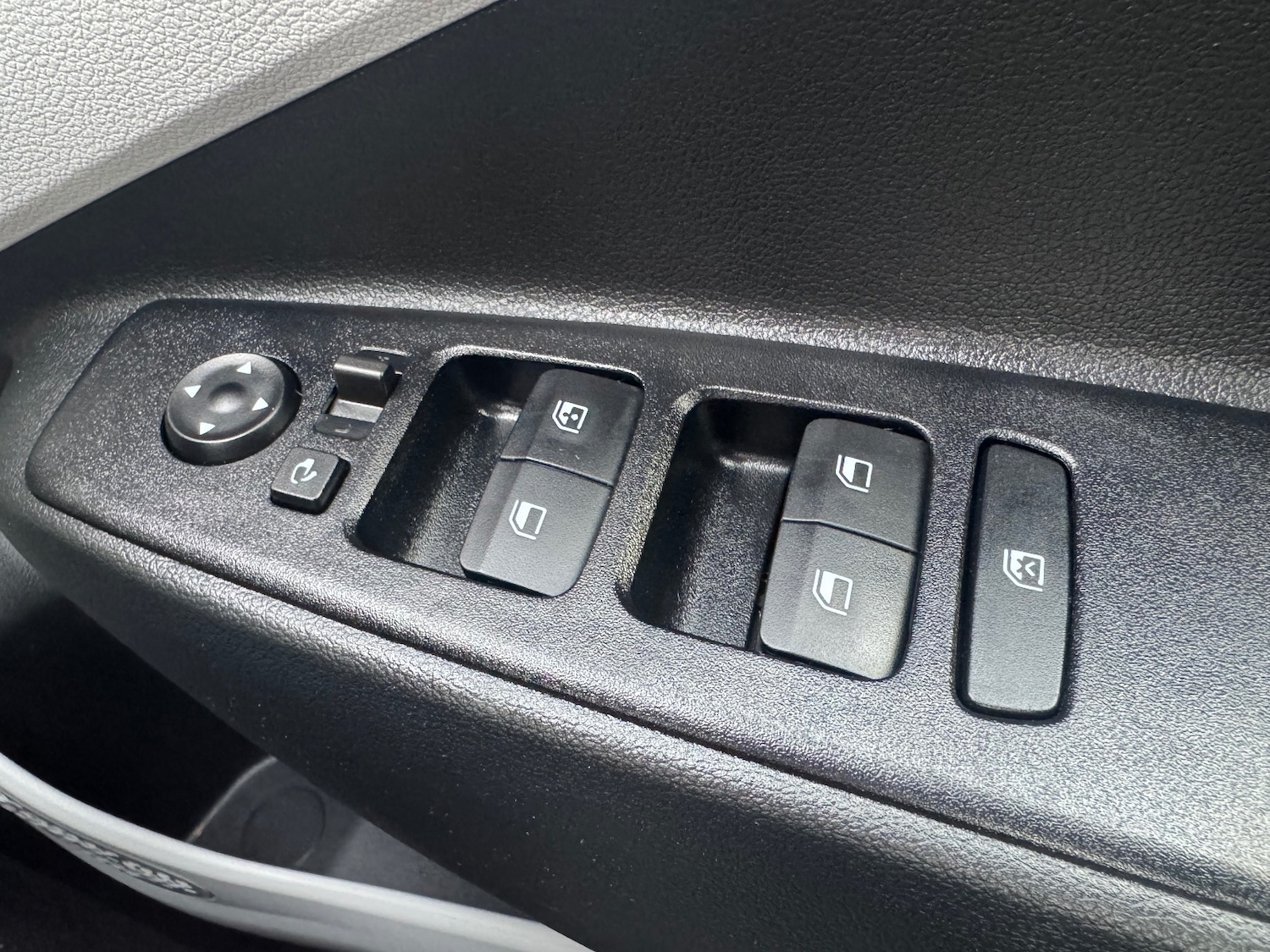 Used Hyundai i10 2024 for sale - 77031540: Photo 42