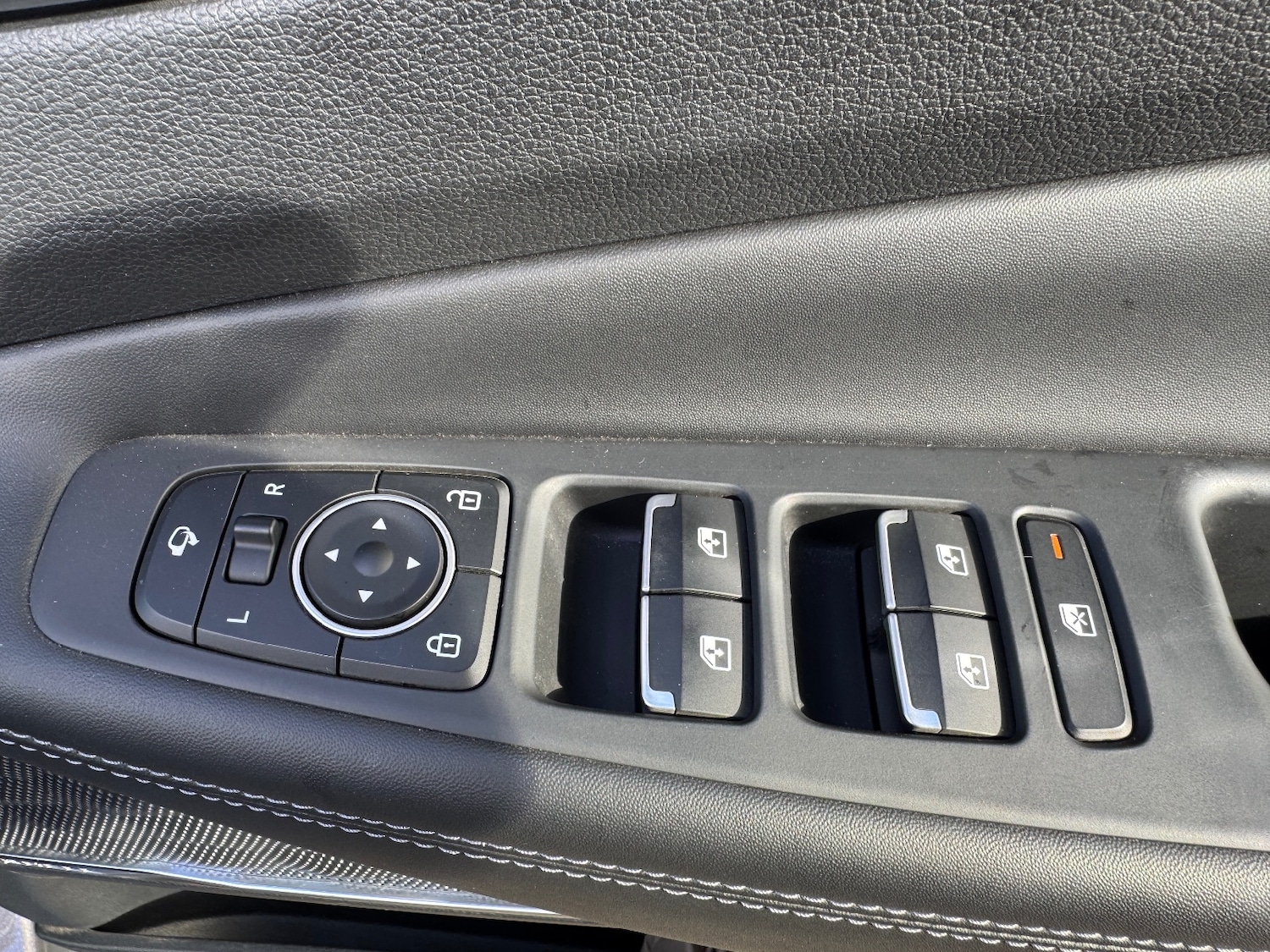 Used Hyundai Santa Fe 2023 for sale - 76731461: Photo 24