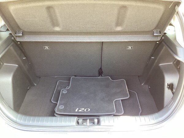 Used Hyundai i20 2024 for sale - 75354932: Photo 8