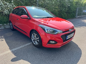 Used Hyundai i20 2018 for sale - 76332110: Photo
