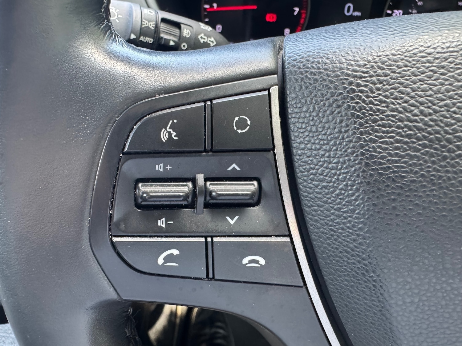 Used Hyundai i20 2018 for sale - 76332110: Photo 35