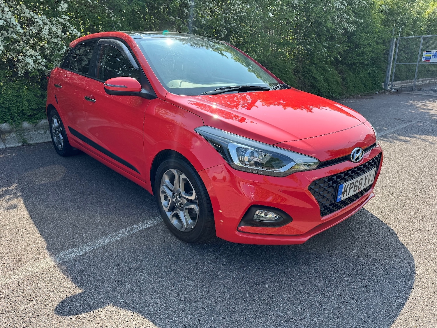 Used Hyundai i20 2018 for sale - 76447318: Photo 1