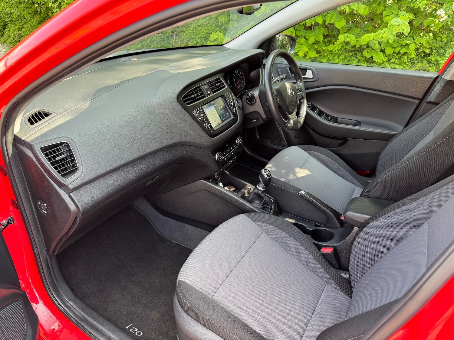 Used Hyundai i20 2018 for sale - 76447318: Photo 18