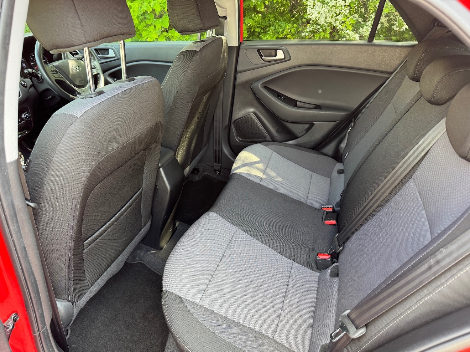 Used Hyundai i20 2018 for sale - 76447318: Photo 19