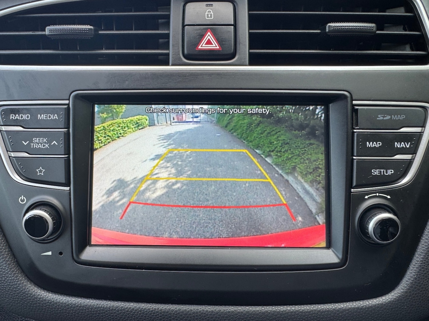 Used Hyundai i20 2018 for sale - 76447318: Photo 29