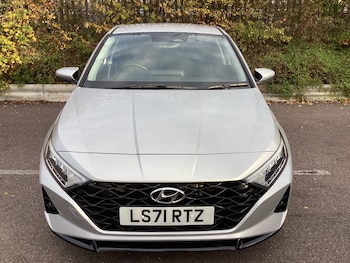 Used Hyundai i20 2021 for sale - 76372991: Photo