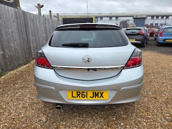 Used Vauxhall Astra 2011 for sale - 76413857: Photo