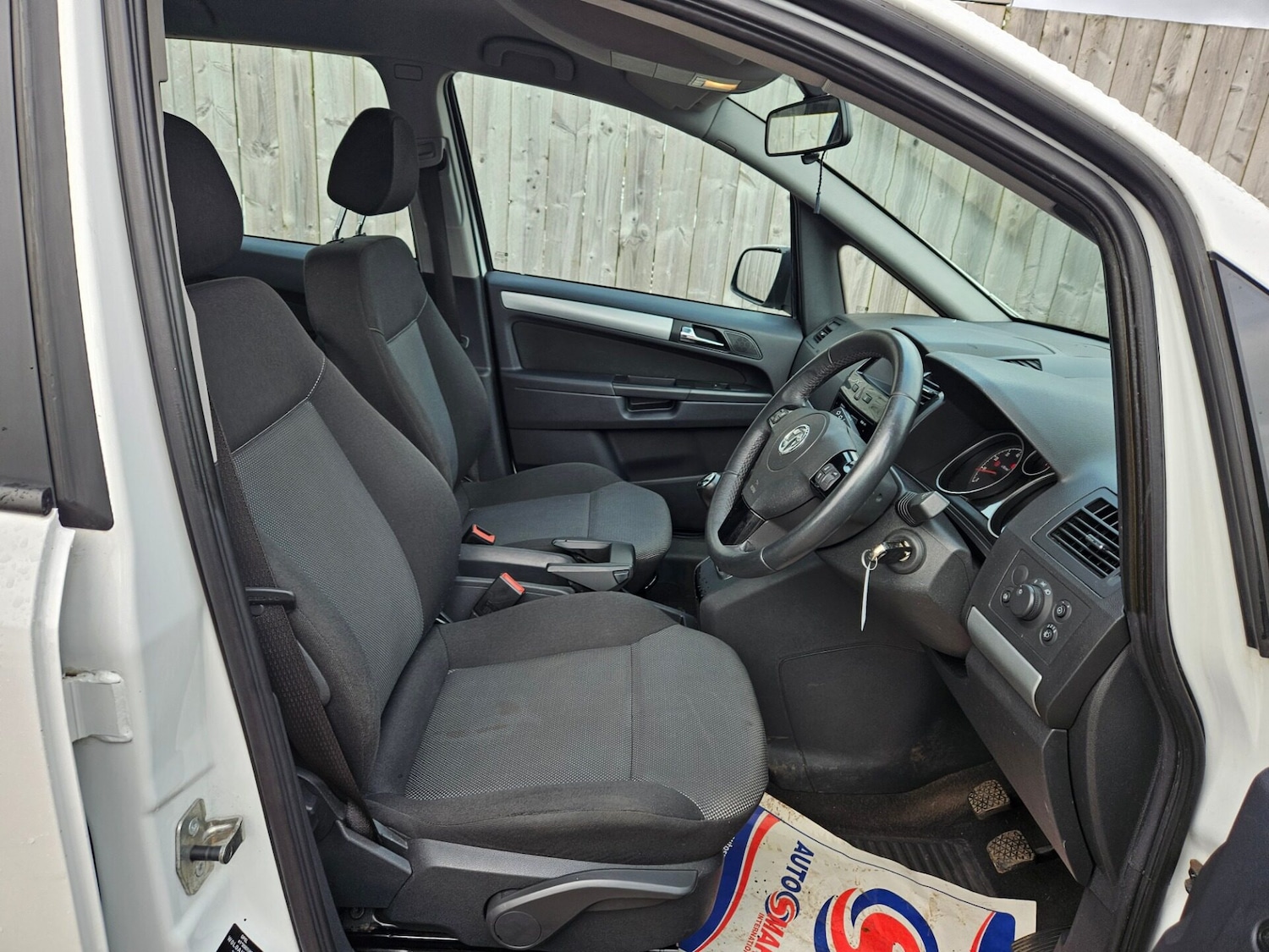 Used Vauxhall Zafira 2014 for sale - 76426555: Photo 9