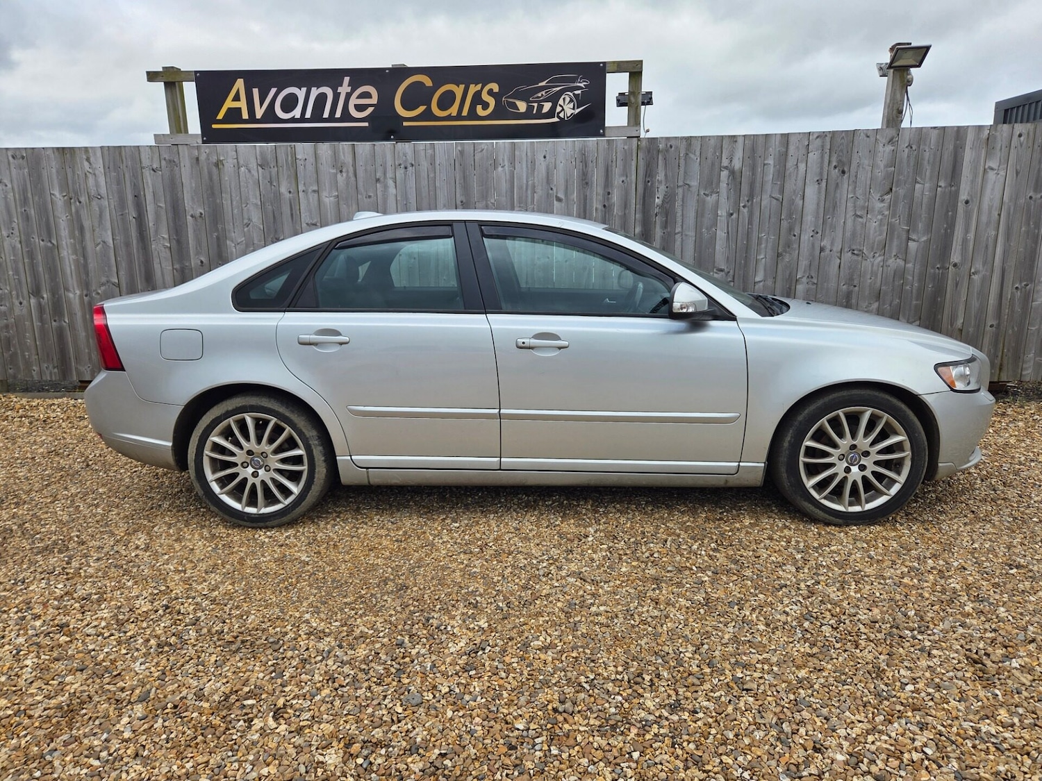 Used Volvo S40 2012 for sale - 77651593: Photo 2