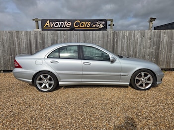 Used Mercedes-Benz C-Class 2005 for sale - 76037315: Photo