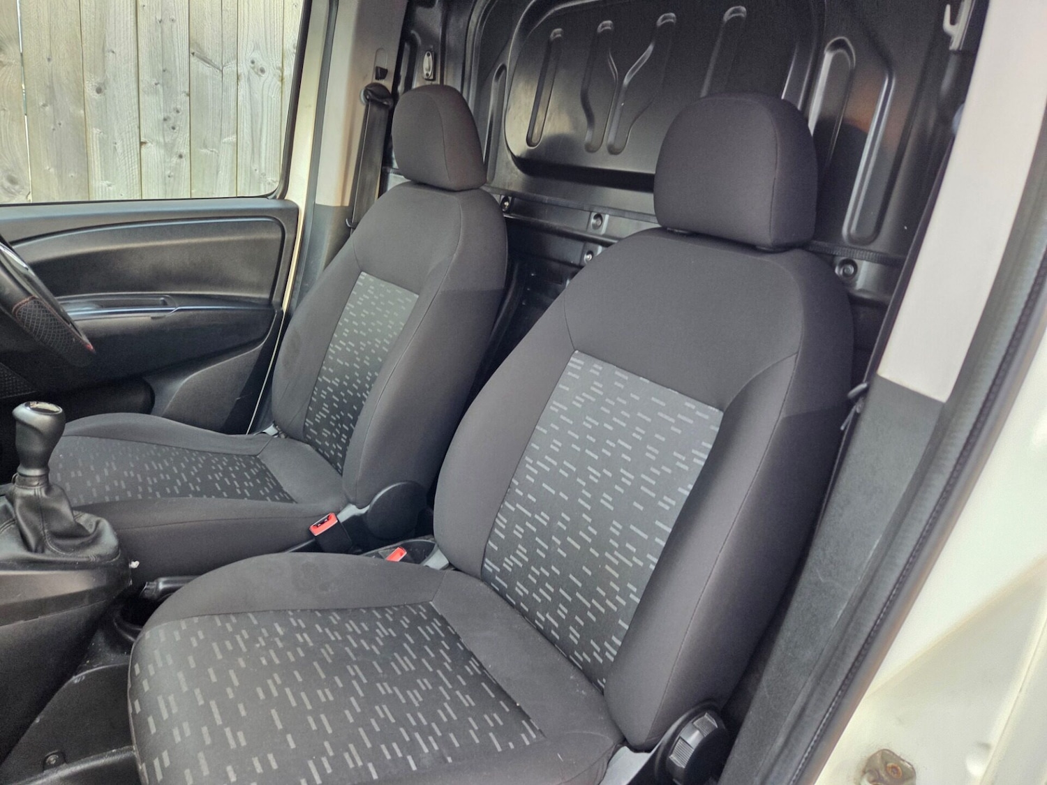 Used Vauxhall Combo 2015 for sale - 77260976: Photo 17