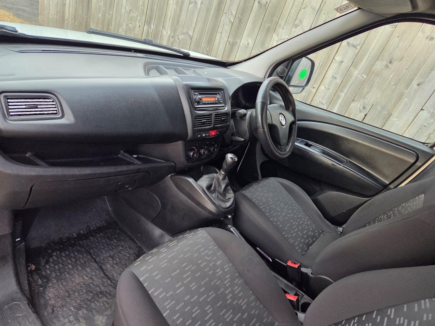 Used Vauxhall Combo 2015 for sale - 77260976: Photo 18