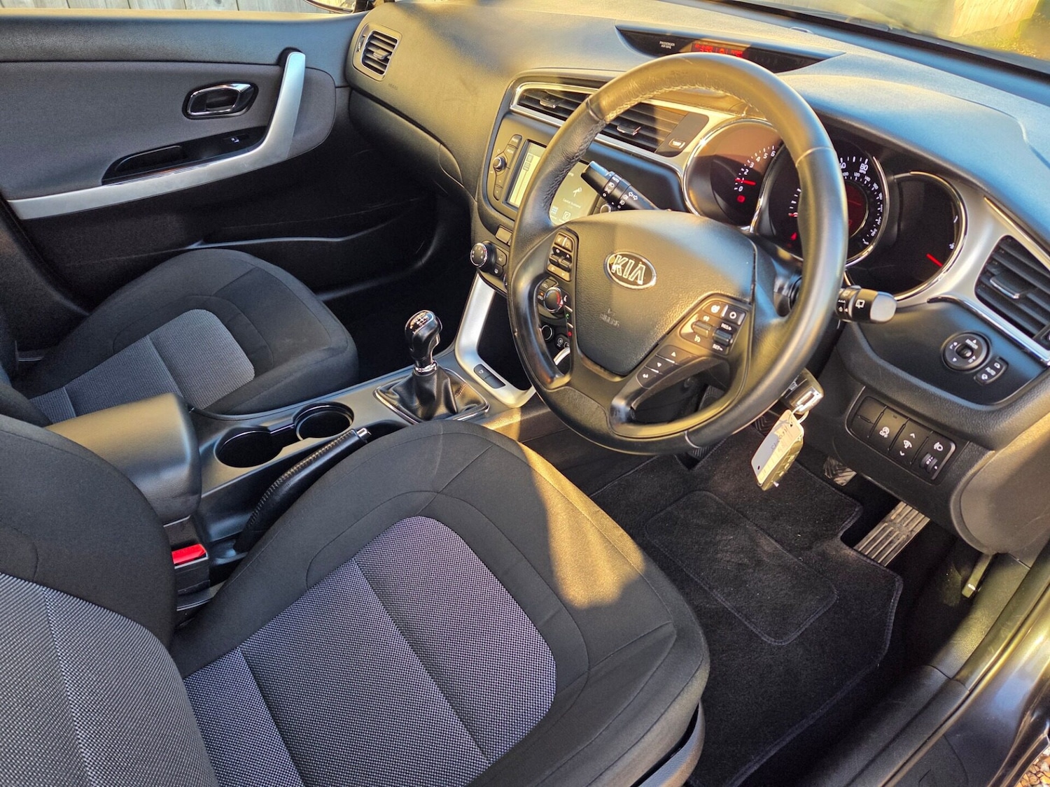 Used Kia Ceed 2018 for sale - 76783120: Photo 10