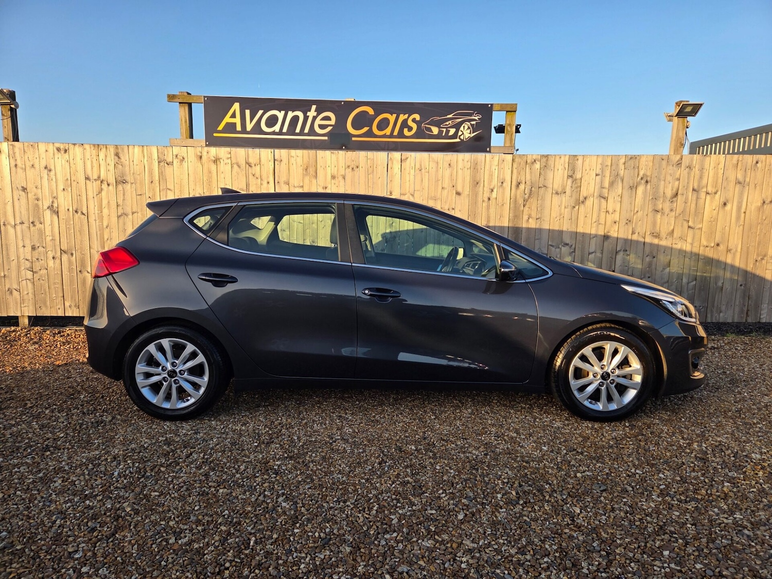 Used Kia Ceed 2018 for sale - 76783120: Photo 2