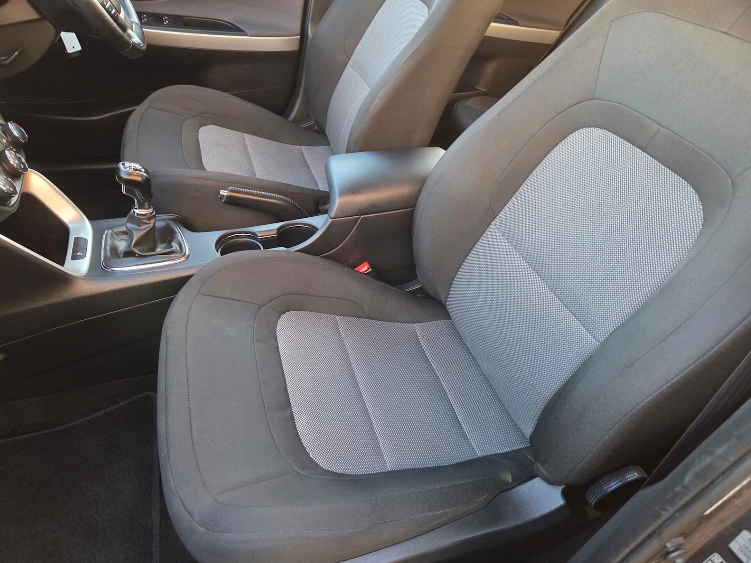 Used Kia Ceed 2018 for sale - 76783120: Photo 28