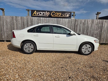 Used Volvo S40 2010 for sale - 75561524: Photo