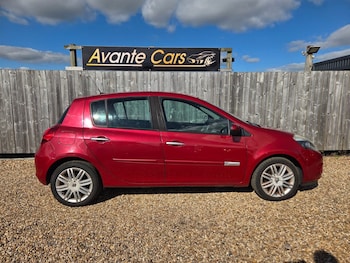 Used Renault Clio 2010 for sale - 76156959: Photo
