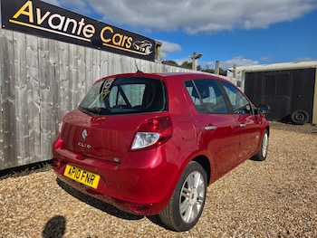 Used Renault Clio 2010 for sale - 76156959: Photo