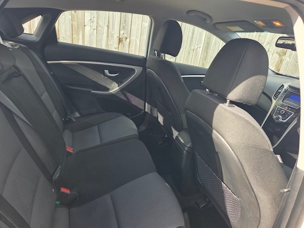 Used Hyundai i30 2015 for sale - 76037321: Photo 18