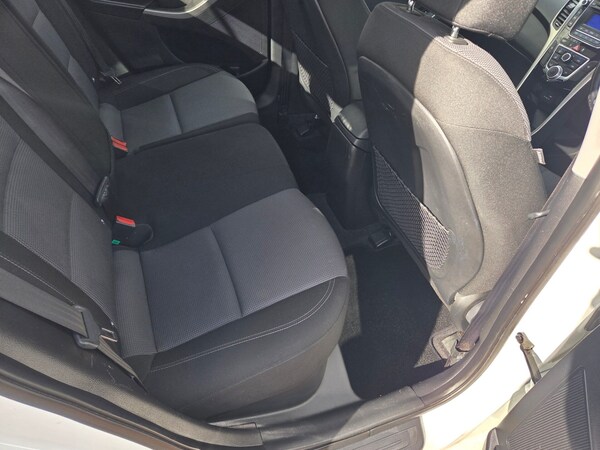 Used Hyundai i30 2015 for sale - 76037321: Photo 19