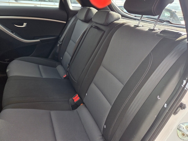 Used Hyundai i30 2015 for sale - 76037321: Photo 23