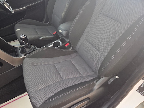 Used Hyundai i30 2015 for sale - 76037321: Photo 28